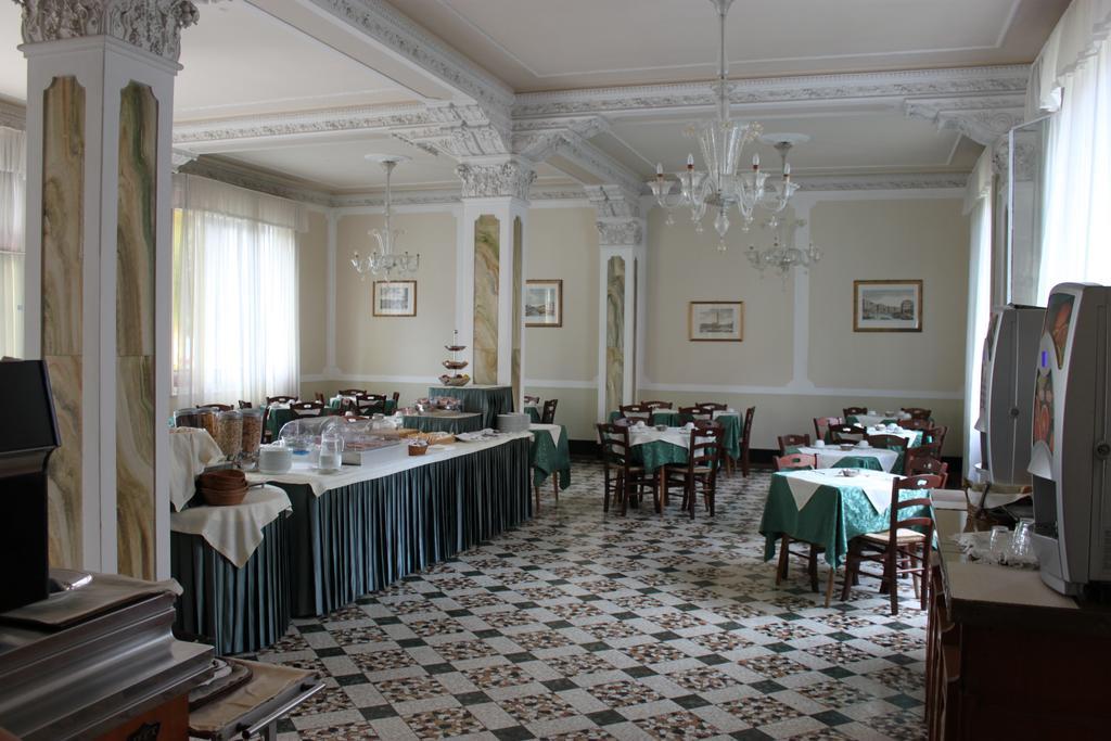 Hotel Byron Lido di Venezia Exterior photo