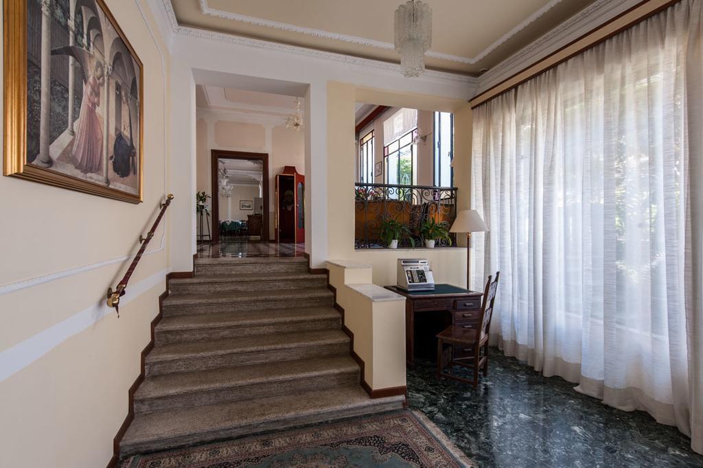 Hotel Byron Lido di Venezia Exterior photo