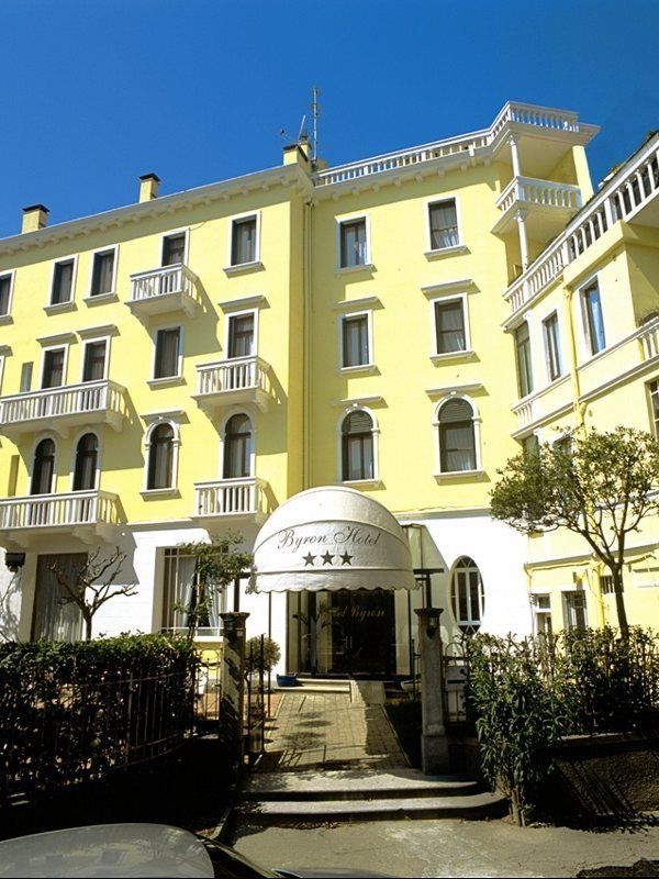 Hotel Byron Lido di Venezia Exterior photo